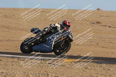 media/Dec-16-2023-CVMA (Sat) [[bb38a358a2]]/Race 13 Amateur Supersport Middleweight/